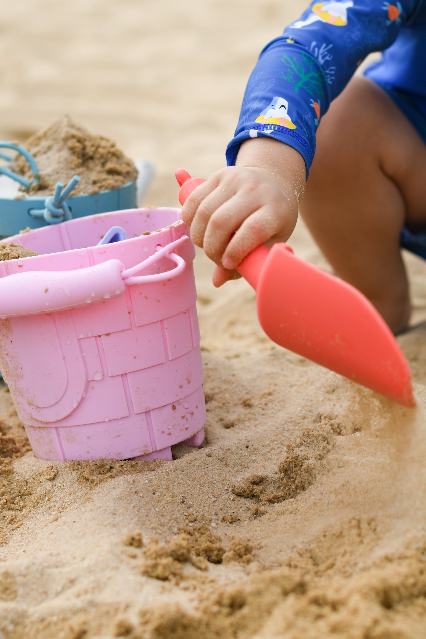 Olive | Silicone Sandcastle Beach Bucket - Pink | The Elly Store 