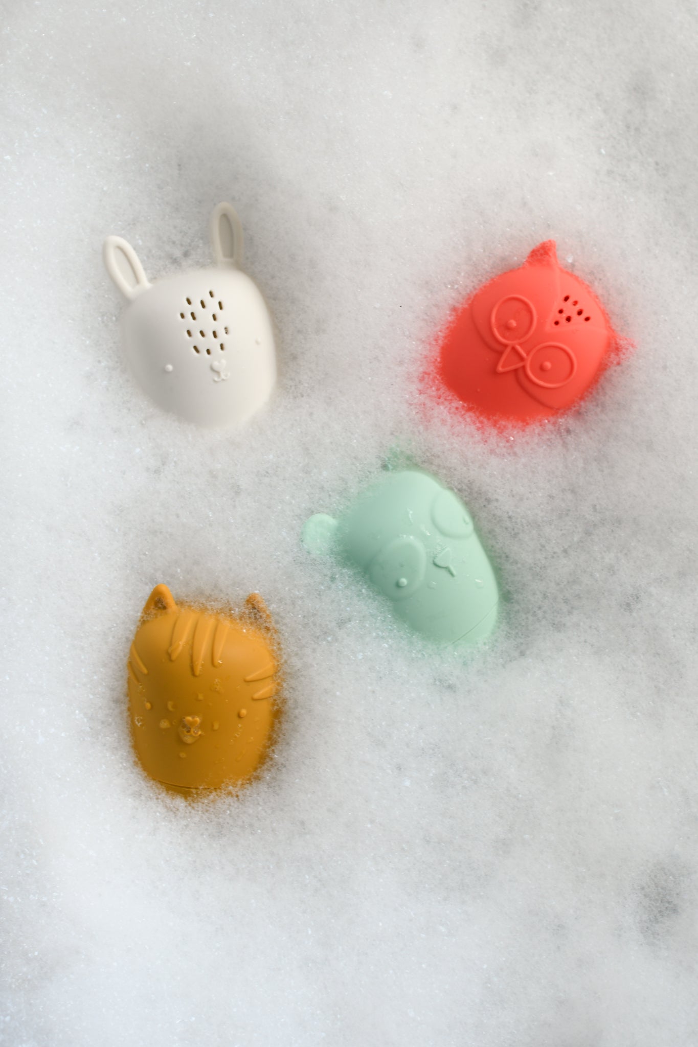 Olive | Animal Bath Toys Winter - Set of 4 | The Elly Store