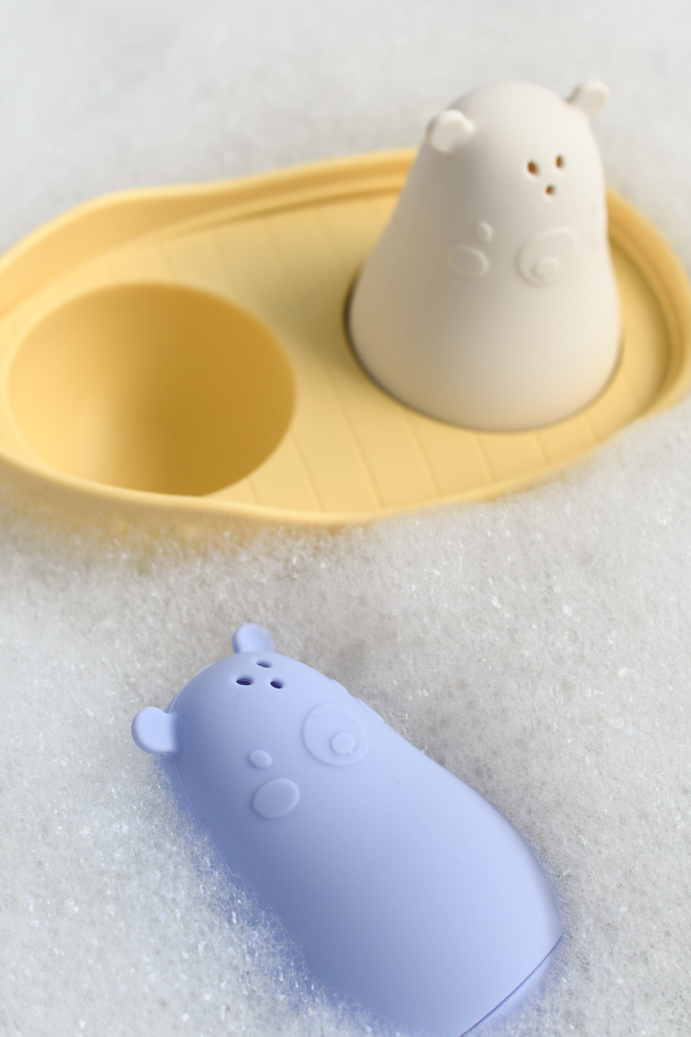 Olive | Boat Buddies Bath Toy | The Elly Store