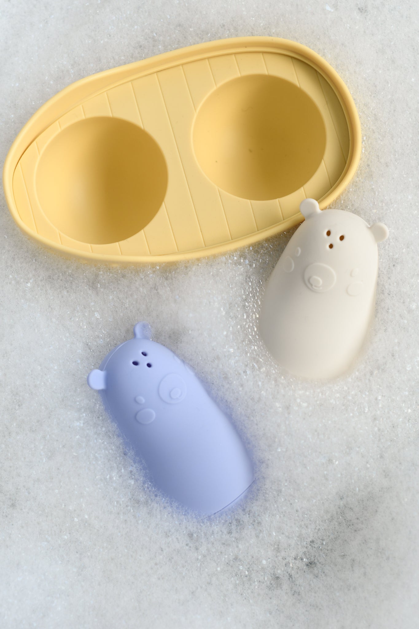 Olive | Boat Buddies Bath Toy | The Elly Store