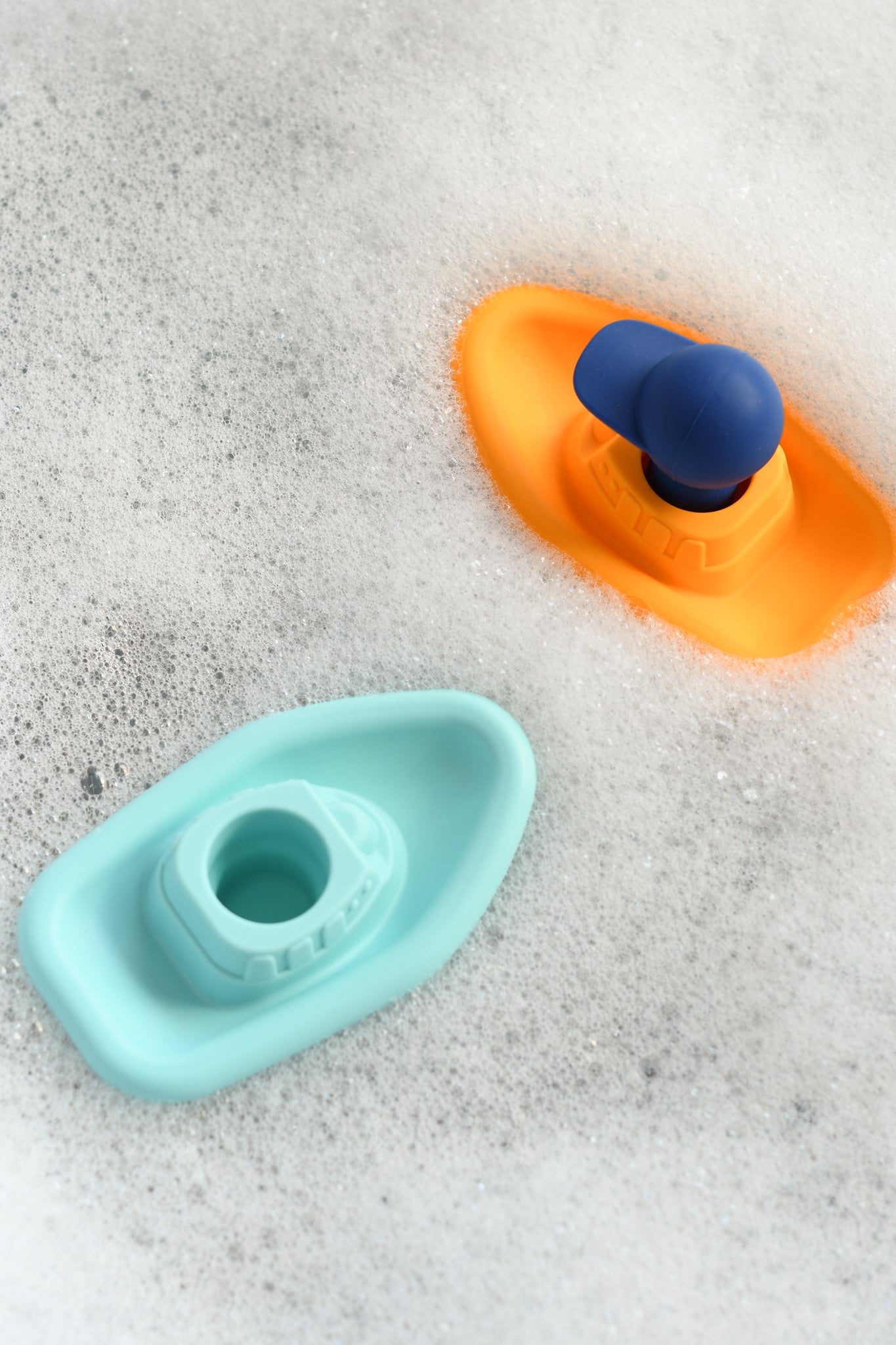 Olive | Man in Boat Bath Toy - Turquoise / Yellow | The Elly Store