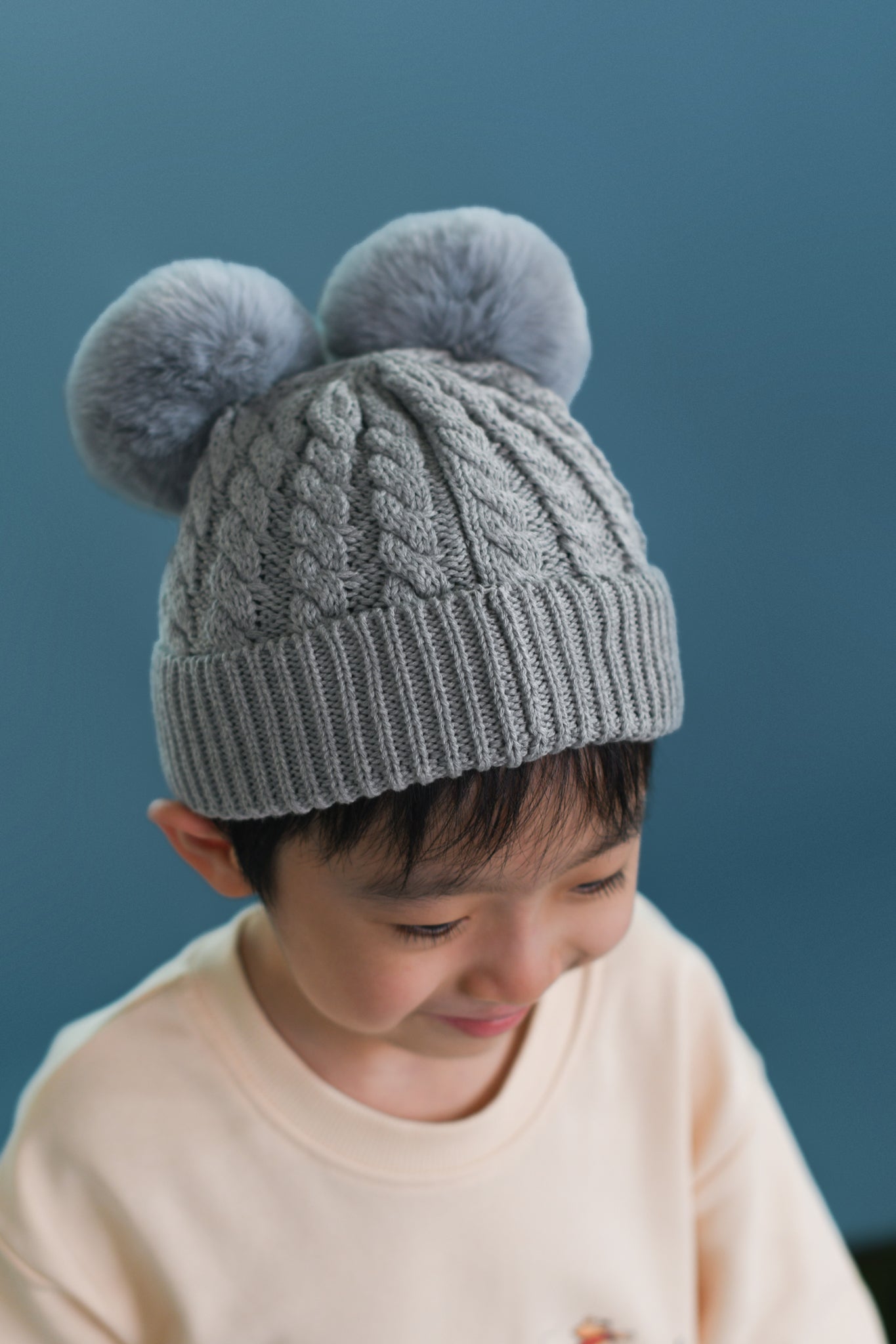 Double-Pom Beanie - Grey