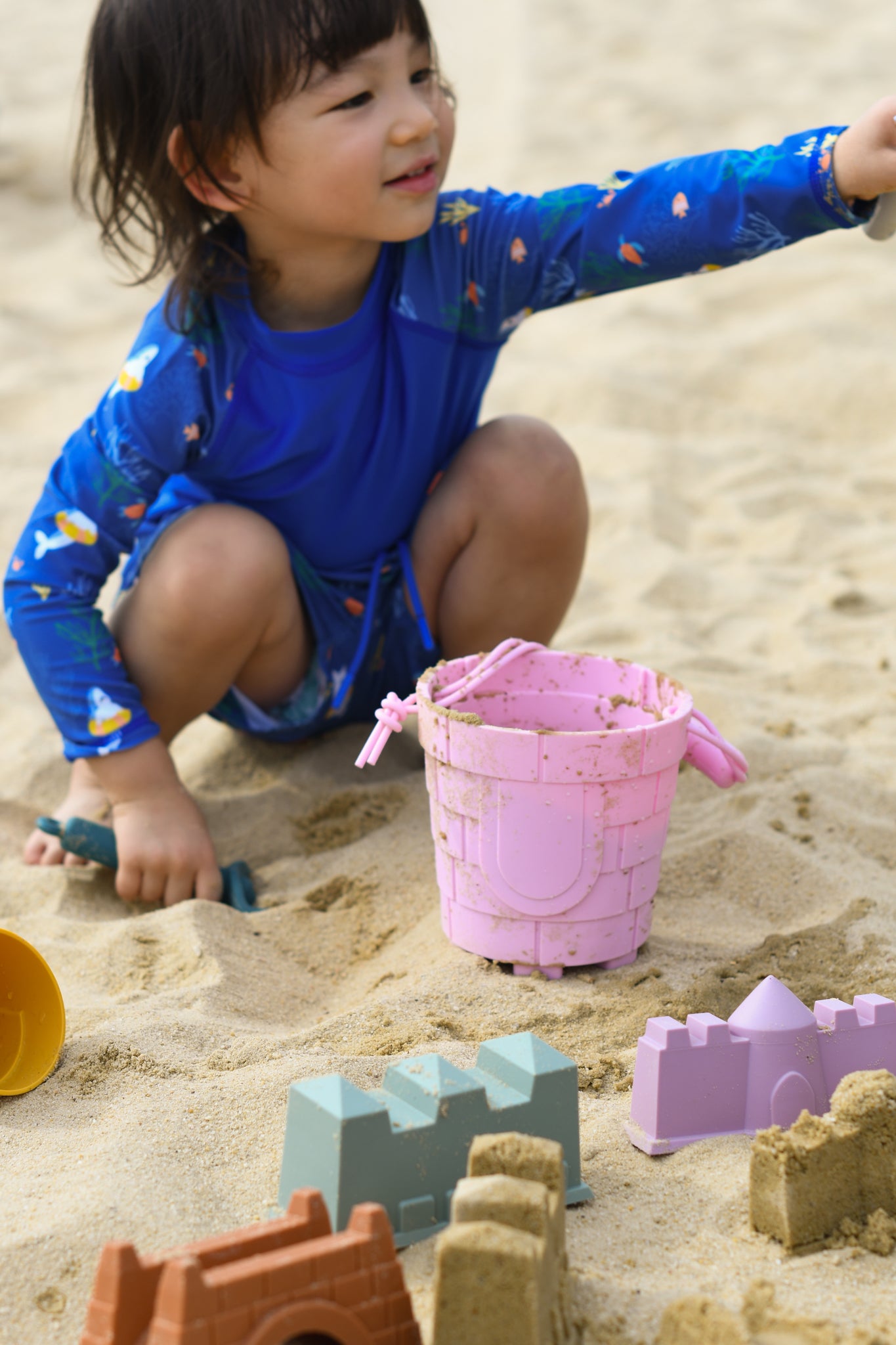 Olive | Silicone Sandcastle Beach Bucket - Pink | The Elly Store 