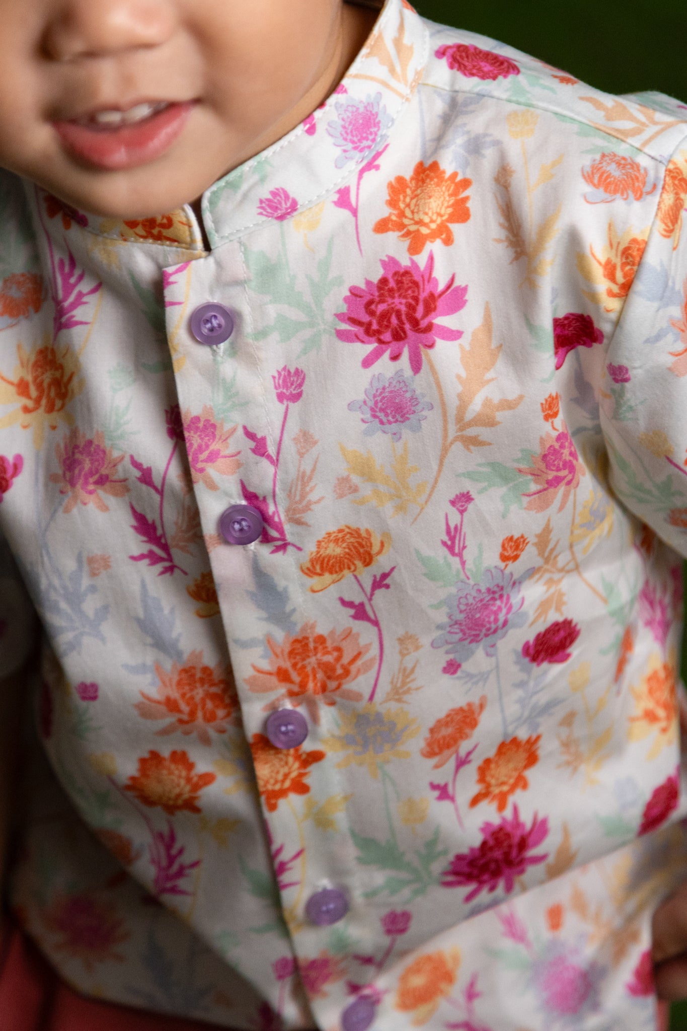 Mandarin-collared Shirt - Colourful Chrysanthemums