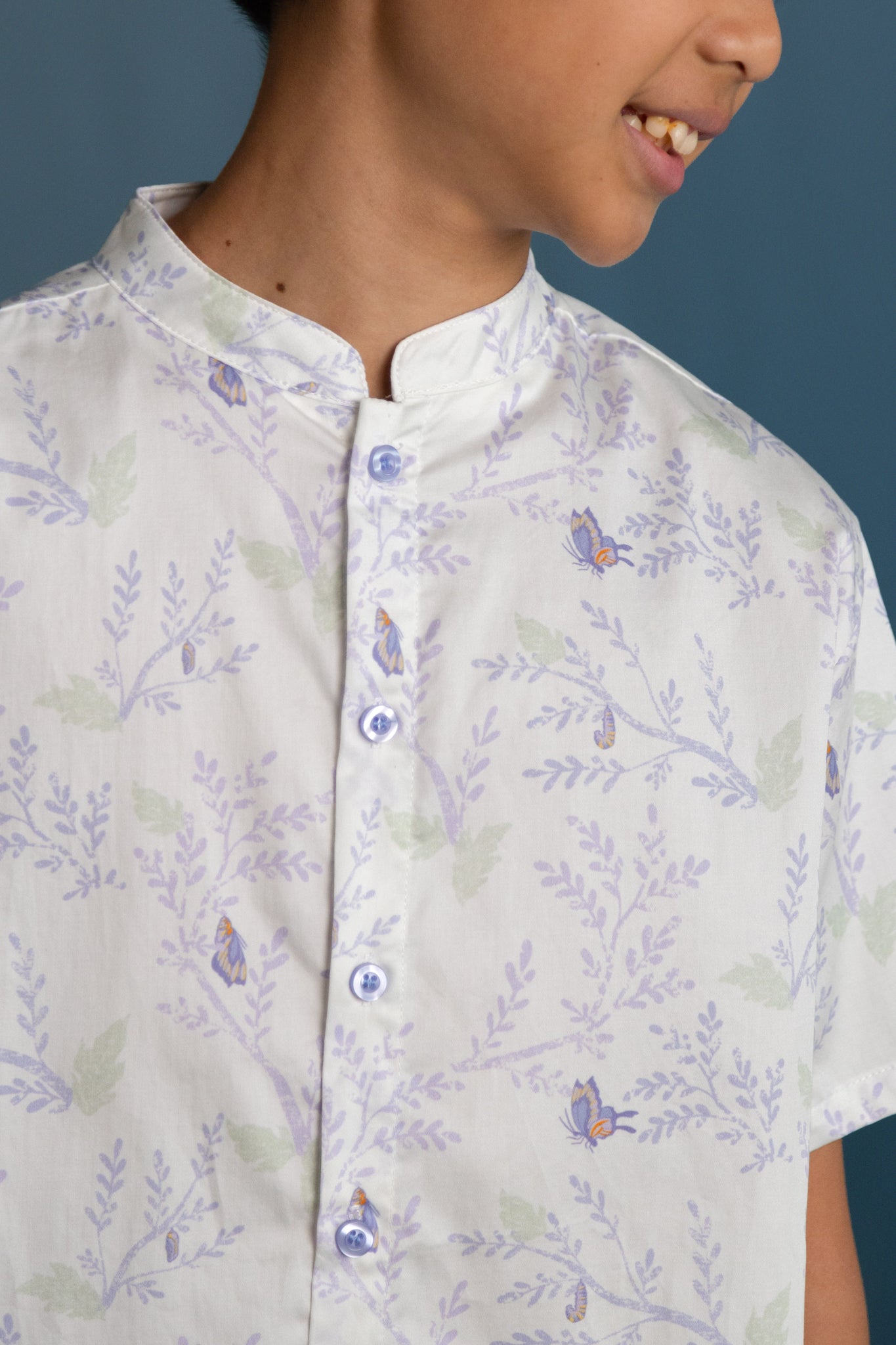 Mandarin-collared Shirt - Blue Flutter Spring