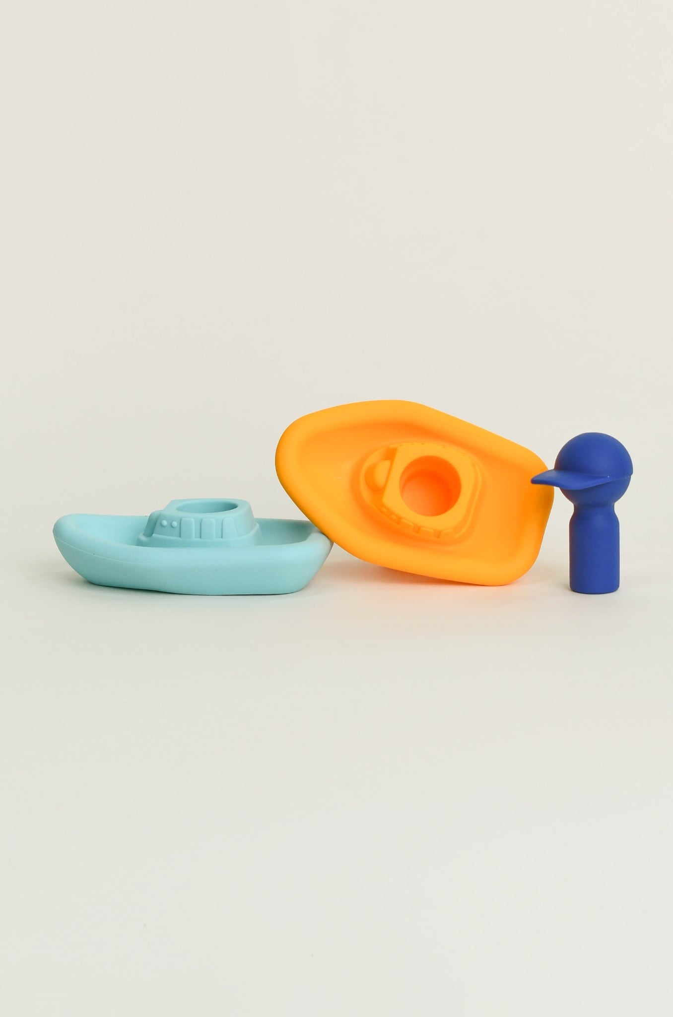 Olive | Man in Boat Bath Toy - Turquoise / Yellow | The Elly Store