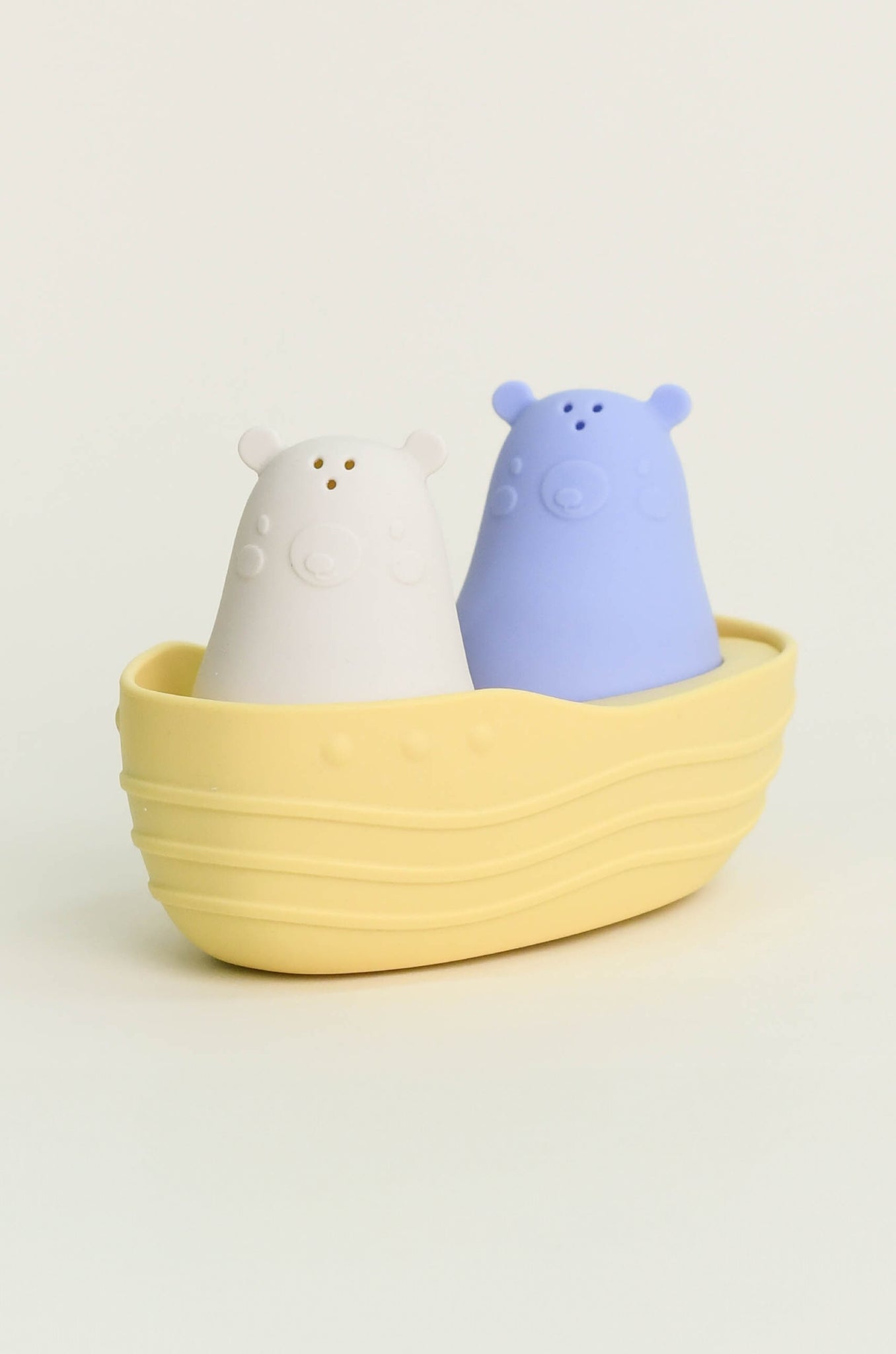 Olive | Boat Buddies Bath Toy | The Elly Store