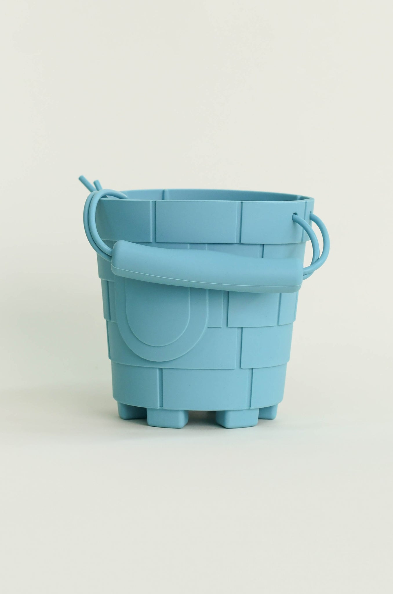 Olive | Silicone Sandcastle Beach Bucket - Turquoise | The Elly Store