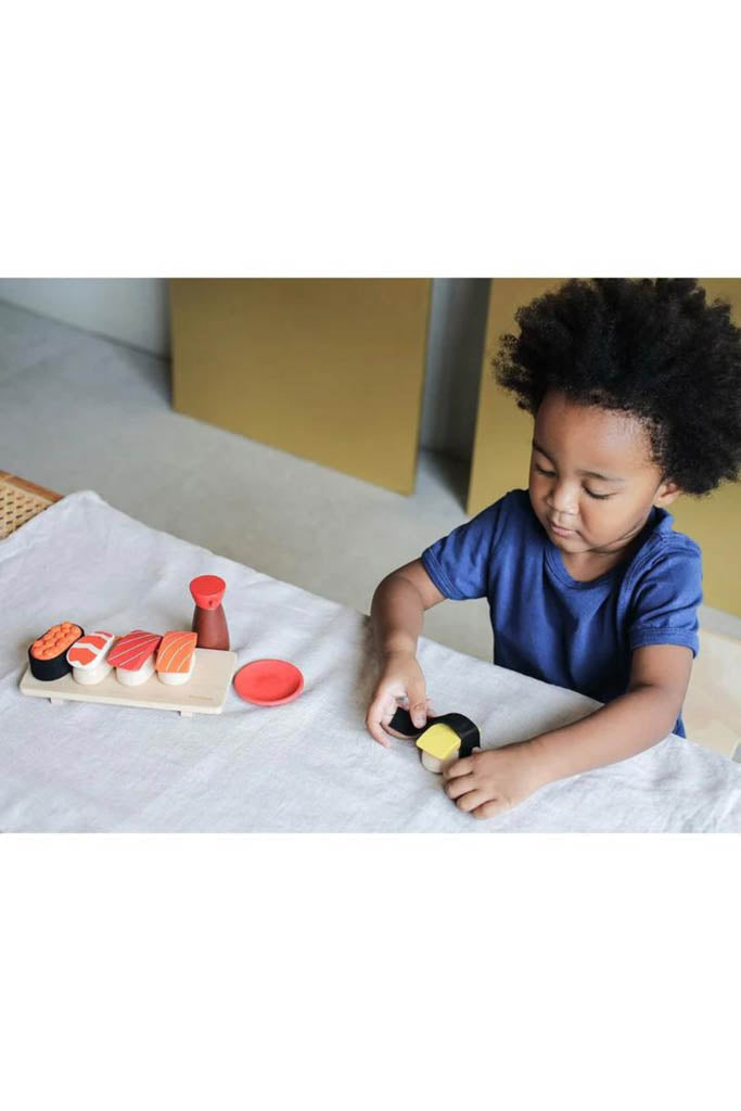 Sushi Set (Kids Playing)